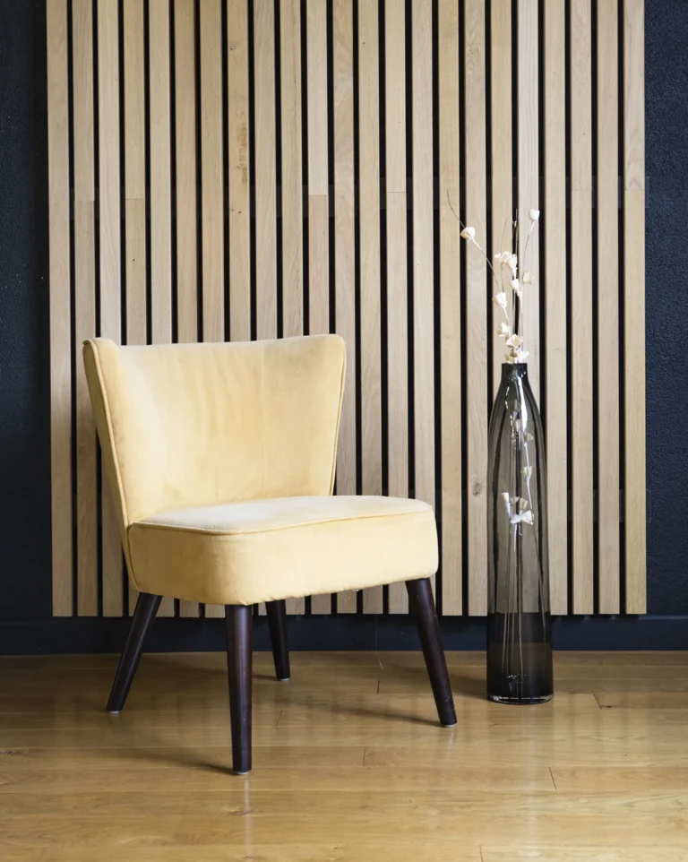 Latten wandbekleding